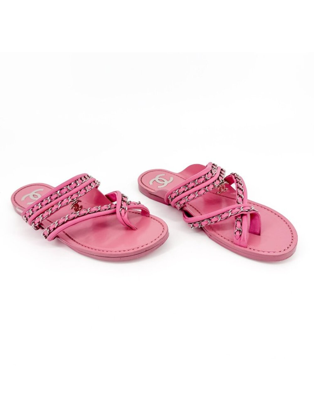 Chanel Toe Ring Chain Sandals Size 37 US 6-6.5 Pink Leather Flat Mule CC Slide